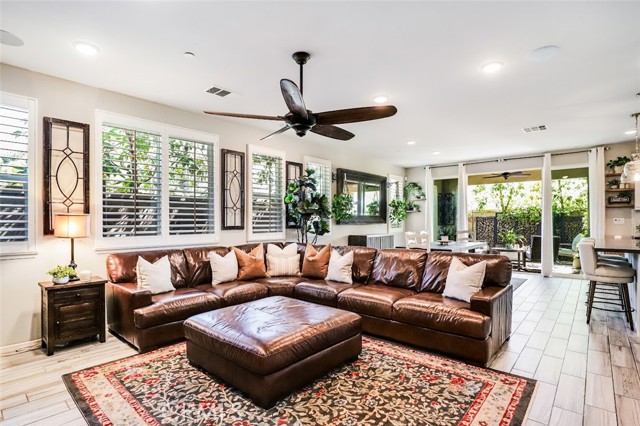 Detail Gallery Image 11 of 34 For 968 Bluebell Way, Beaumont,  CA 92223 - 4 Beds | 3 Baths