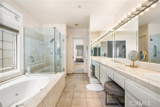Detail Gallery Image 29 of 53 For 113 5th St, Seal Beach,  CA 90740 - 4 Beds | 3/1 Baths