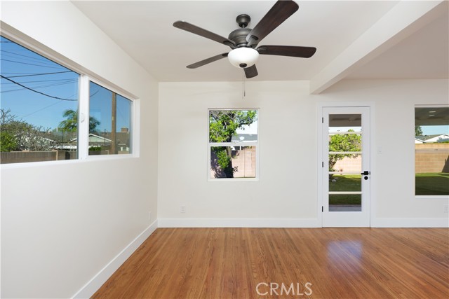 Detail Gallery Image 10 of 37 For 10703 Woodruff Ave, Downey,  CA 90241 - 3 Beds | 2 Baths