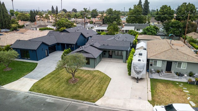10828 Hasty Avenue, Downey CA: https://media.crmls.org/medias/24d98d3f-536d-4eb4-a00b-143c3511a48d.jpg