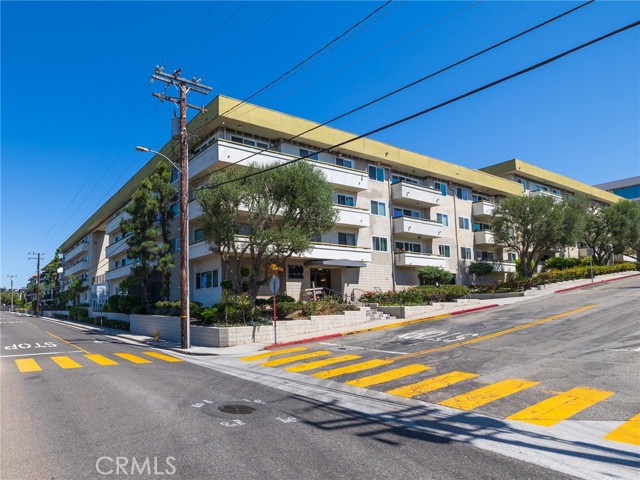 1600 Ardmore Avenue, Hermosa Beach, California 90254, 1 Bedroom Bedrooms, ,1 BathroomBathrooms,Residential,For Sale,Ardmore,SB24212398