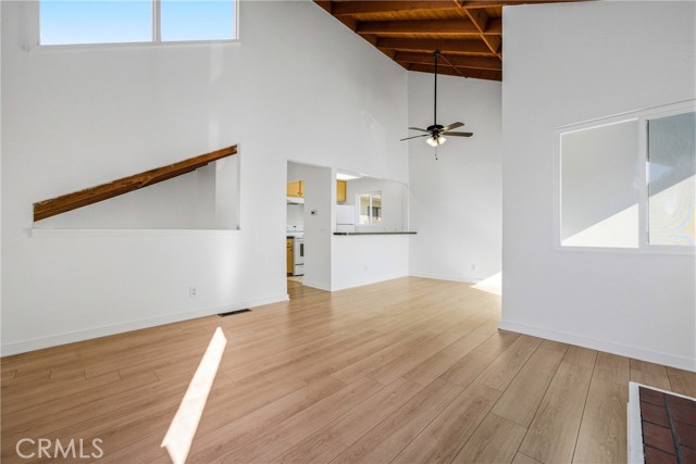 Detail Gallery Image 28 of 58 For 820 W Balboa Bld, Newport Beach,  CA 92661 - 5 Beds | 4/2 Baths