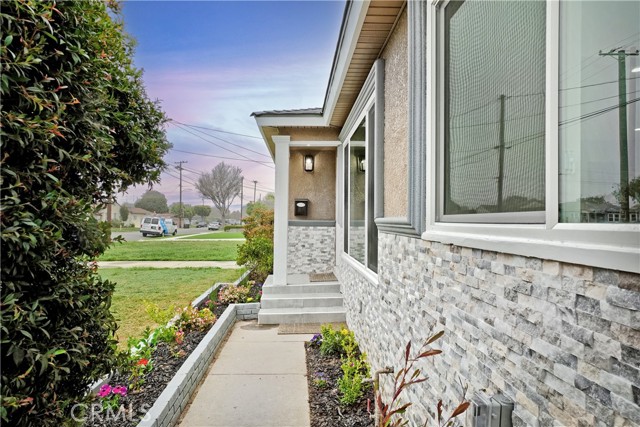 14405 Cerritos Avenue, Bellflower, California 90706, 3 Bedrooms Bedrooms, ,Single Family Residence,For Sale,Cerritos,DW24056851