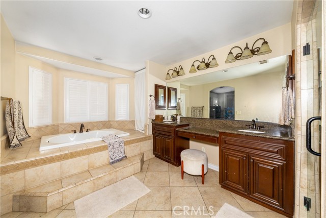 24625 Ledbury Road, Oro Grande CA: https://media.crmls.org/medias/24db6976-6b7f-4b9b-952e-2941f159217f.jpg