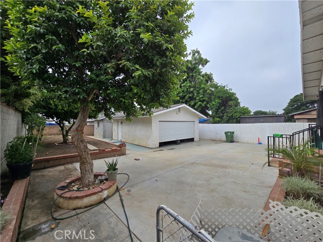 13966 Fox Street, San Fernando CA: https://media.crmls.org/medias/24dca1fd-11d2-4160-aa18-974387eeb5cc.jpg