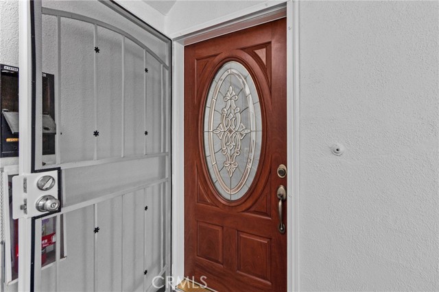 12753 Oxnard St, North Hollywood CA: https://media.crmls.org/medias/24dd69a6-63fa-43ae-a14b-384ed00a42fc.jpg