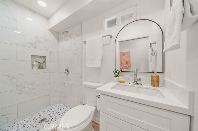 Detail Gallery Image 11 of 22 For 408 Orange, Long Beach,  CA 90802 - 2 Beds | 1 Baths