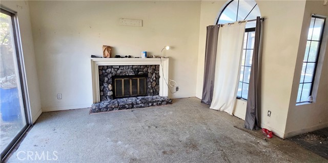 Detail Gallery Image 3 of 4 For 14837 Mission Glen, Sylmar,  CA 91342 - 4 Beds | 3 Baths