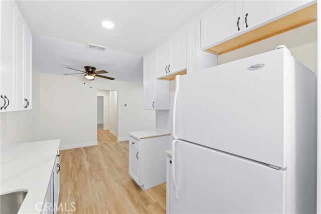 Detail Gallery Image 15 of 27 For 1382 via Santiago, Corona,  CA 92882 - 2 Beds | 1 Baths