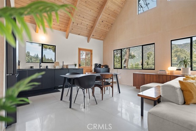 Detail Gallery Image 7 of 75 For 2220 Bernina Dr, –,  CA 93222 - 3 Beds | 2 Baths