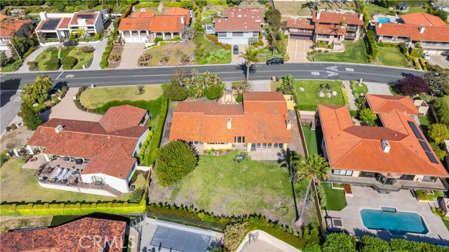 1465 Via Coronel, Palos Verdes Estates CA: https://media.crmls.org/medias/24dfeac7-466e-4ba3-b082-a67a35992ccd.jpg