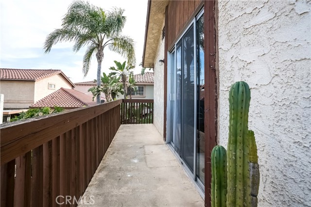 2014 Warfield Avenue, Redondo Beach, California 90278, 2 Bedrooms Bedrooms, ,1 BathroomBathrooms,Residential,Sold,Warfield,SB17032190