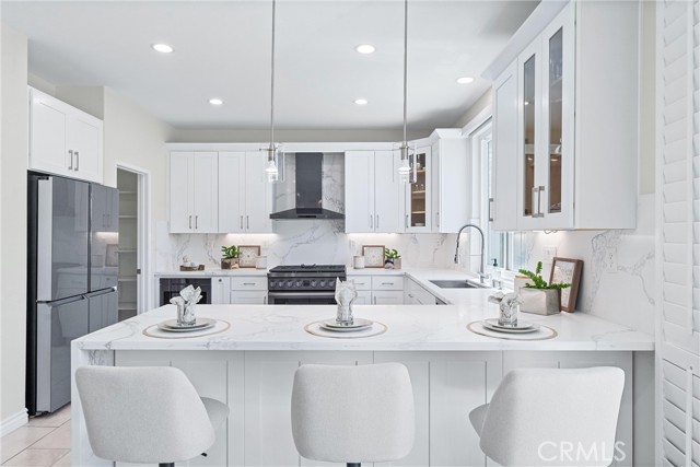 Detail Gallery Image 4 of 32 For 2 Washington, Irvine,  CA 92606 - 4 Beds | 2/1 Baths