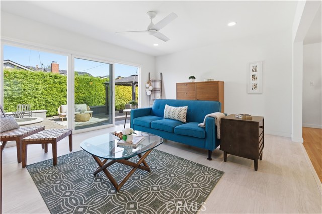 Detail Gallery Image 3 of 22 For 6713 E El Salvador, Long Beach,  CA 90815 - 2 Beds | 1 Baths