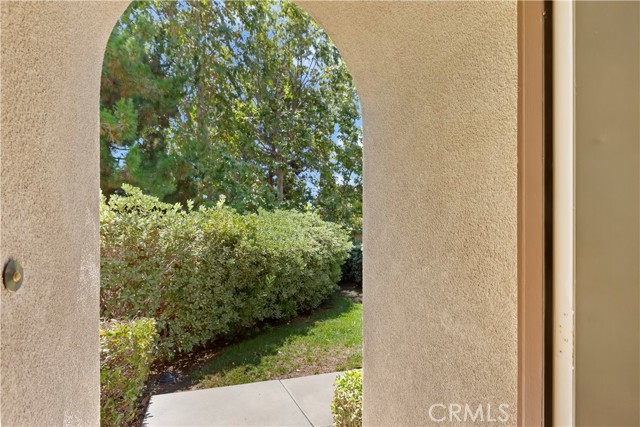57 Alevera Street, Irvine CA: https://media.crmls.org/medias/24e17089-c6cd-4758-9247-60e70b96d502.jpg