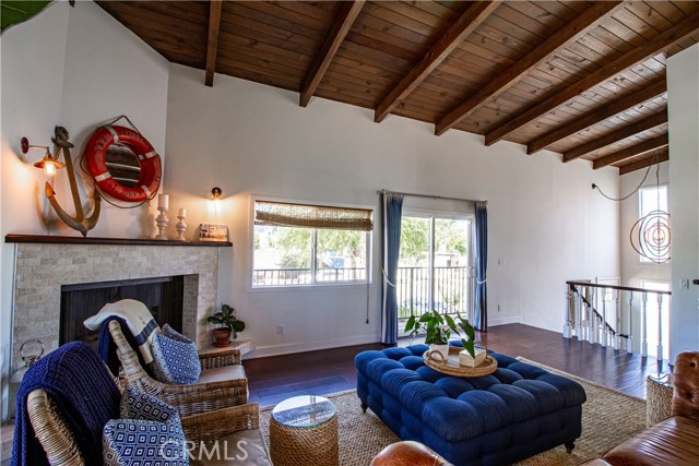 2nd family room