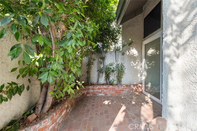 Detail Gallery Image 5 of 29 For 11762 Moorpark St #C,  Studio City,  CA 91604 - 1 Beds | 2 Baths