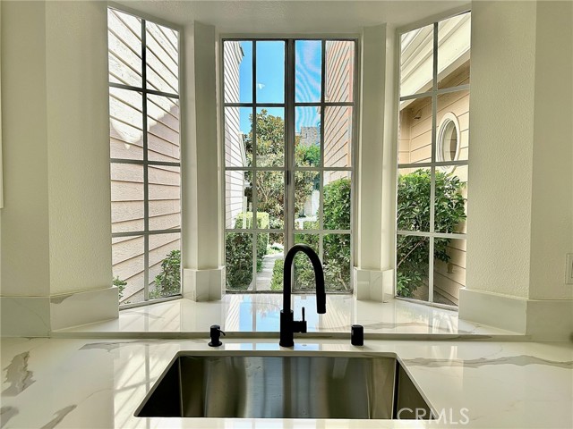 Detail Gallery Image 11 of 34 For 15 Harborcrest #42,  Irvine,  CA 92604 - 3 Beds | 2/1 Baths