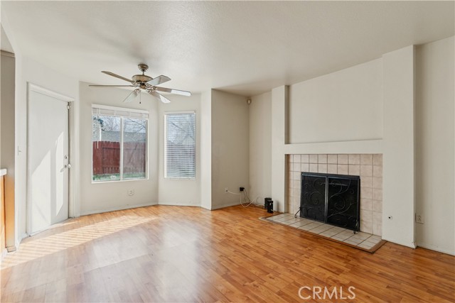 Detail Gallery Image 7 of 21 For 2644 Mora Ct, Lancaster,  CA 93535 - 4 Beds | 3 Baths