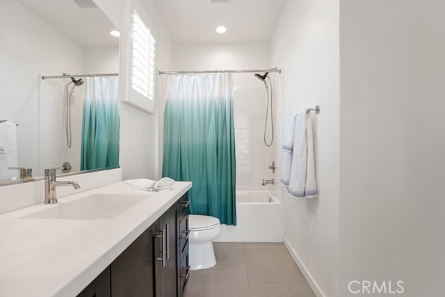 24e4c56e 724f 4011 Bb5b 566553b2f133