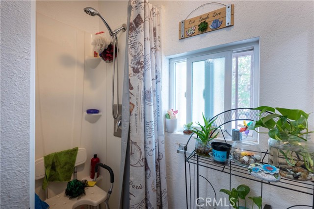 Detail Gallery Image 8 of 26 For 113 E White St, Barstow,  CA 92311 - – Beds | – Baths