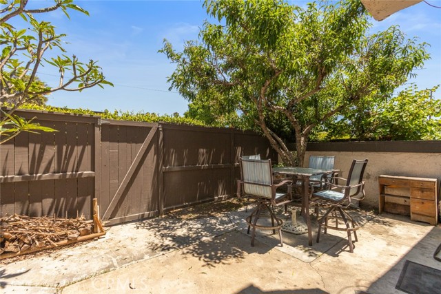 Detail Gallery Image 26 of 35 For 1693 S Heritage Cir, Anaheim,  CA 92804 - 3 Beds | 2 Baths