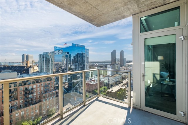 Detail Gallery Image 13 of 31 For 800 the Mark Ln #1806,  San Diego,  CA 92101 - 1 Beds | 1/1 Baths