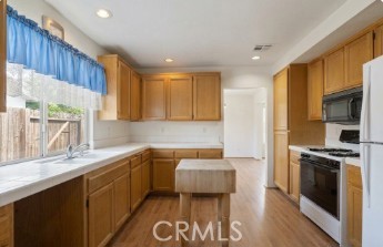 37234 Newbury photo 12