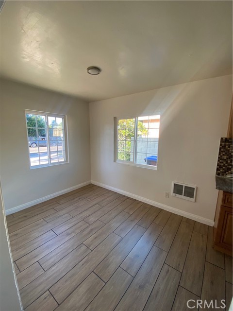 Detail Gallery Image 10 of 14 For 1206 W Mcfadden Ave, Santa Ana,  CA 92707 - 4 Beds | 2 Baths