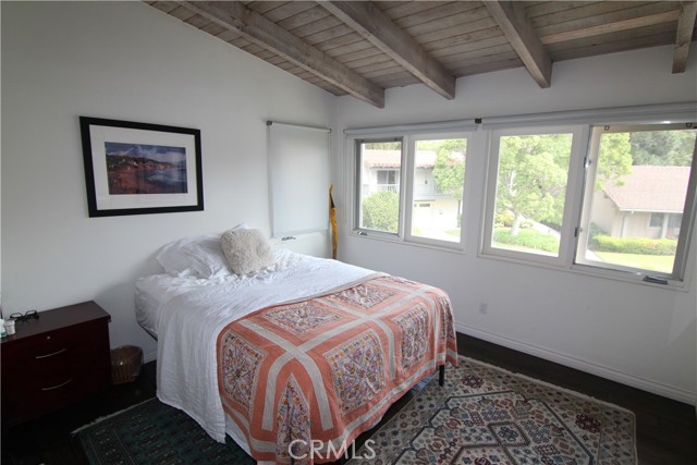 2000 Vista Cajon, Newport Beach CA: https://media.crmls.org/medias/24e7f15f-252c-426c-aff8-b77542844c09.jpg