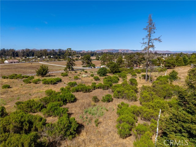 1255 Viva Way, Nipomo CA: https://media.crmls.org/medias/24e83452-e042-412a-9855-5f9b90a8df4d.jpg