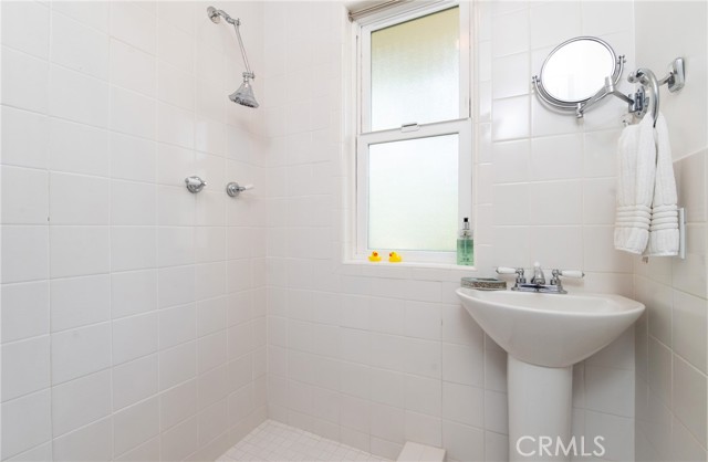 Detail Gallery Image 19 of 39 For 31561 Table Rock Dr #207,  Laguna Beach,  CA 92651 - 2 Beds | 2 Baths