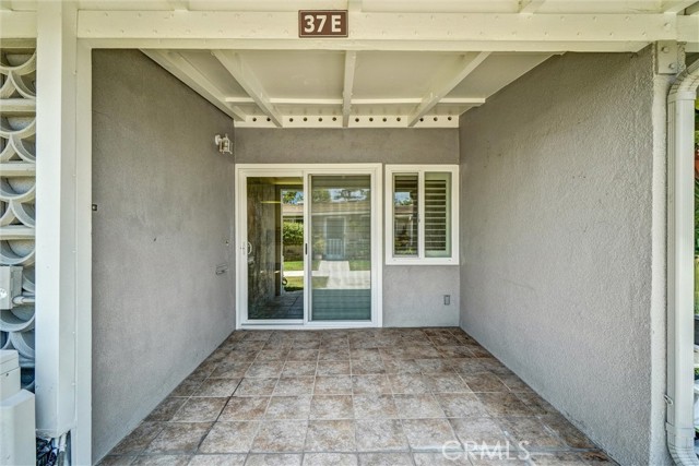 13800 Annandale Drive, Seal Beach CA: https://media.crmls.org/medias/24e98d83-7653-4cc3-9aeb-47329700f251.jpg