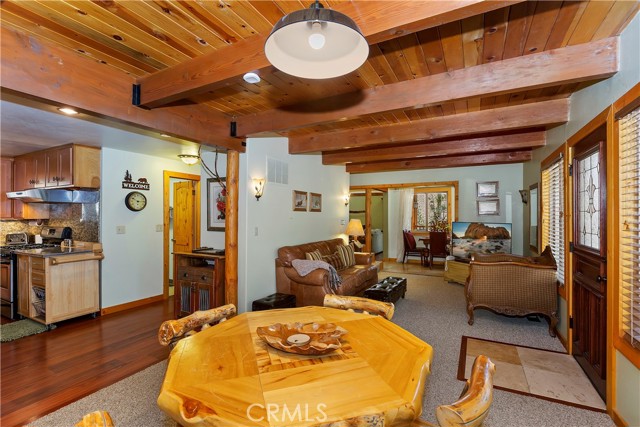 Detail Gallery Image 9 of 36 For 43413 Sheephorn Rd, Big Bear Lake,  CA 92315 - 4 Beds | 2/1 Baths