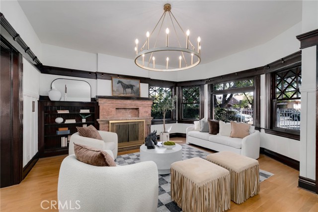 4 Bed Home for Sale in Los Angeles, California
