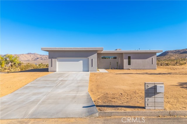 Detail Gallery Image 5 of 75 For 58871 Meredith Ct, Yucca Valley,  CA 92284 - 3 Beds | 2 Baths