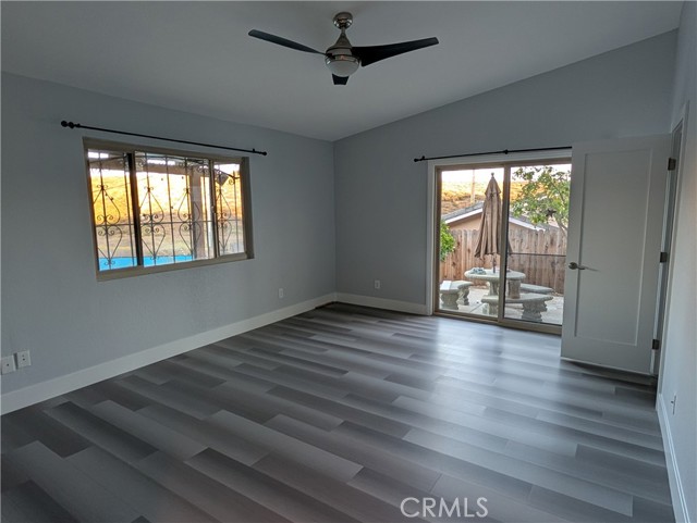 Detail Gallery Image 15 of 30 For 23040 Giant Fir Pl, Canyon Lake,  CA 92587 - 3 Beds | 2 Baths