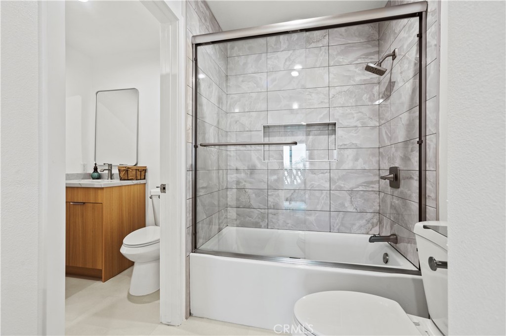 MLS #OC25253538 image #26