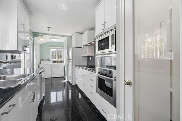 9250 Arleta photo 15