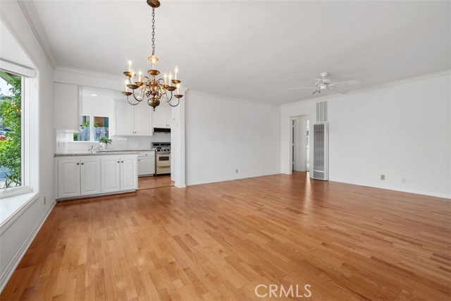 121 Avenida Barcelona, San Clemente CA: https://media.crmls.org/medias/24ea7f9e-894d-4dce-8927-c37682d04b7b.jpg