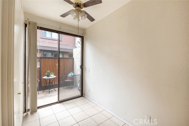 Detail Gallery Image 14 of 42 For 1244 Valley View Rd #129,  Glendale,  CA 91202 - 2 Beds | 2/1 Baths