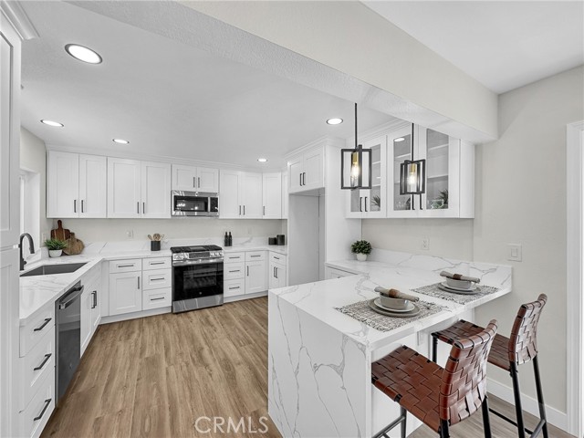 Detail Gallery Image 7 of 35 For 25492 Morningstar Rd, Lake Forest,  CA 92630 - 4 Beds | 2/1 Baths