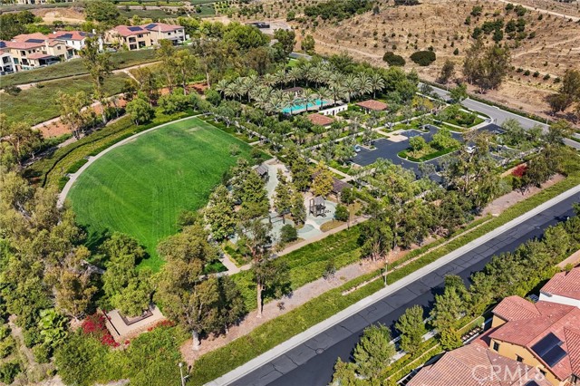 2 Lowland, Irvine CA: https://media.crmls.org/medias/24eae431-6765-4b4e-b61f-81d778821dce.jpg