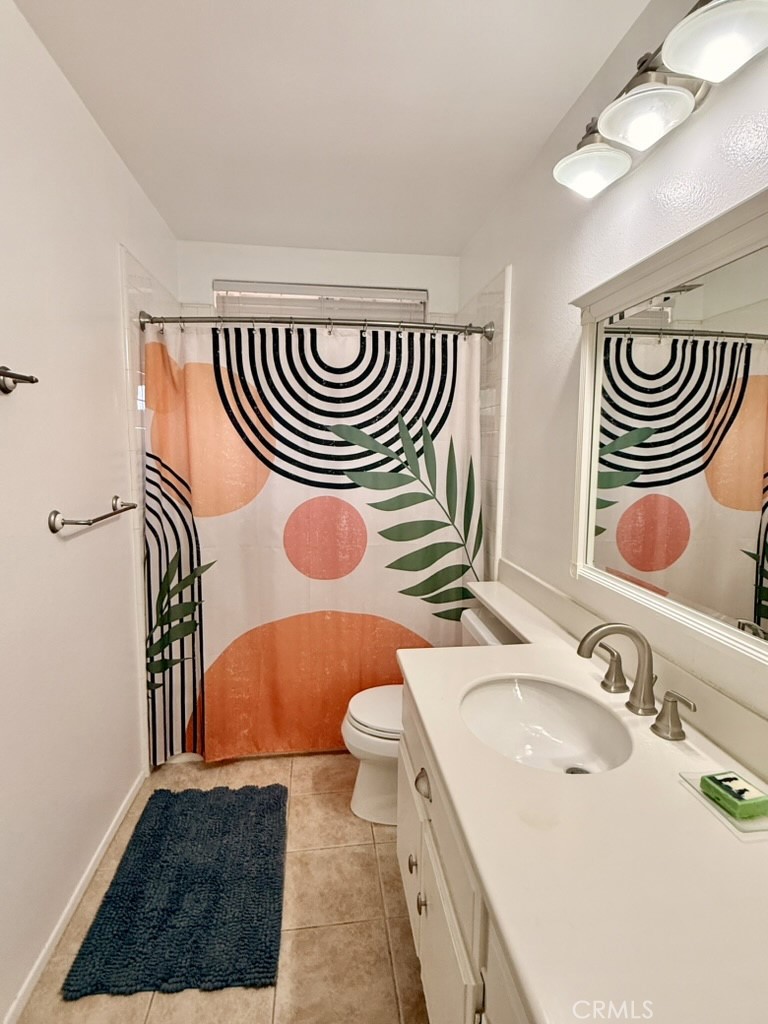 https://media.crmls.org/medias/24eb44d8-fb2f-4694-9902-57d280bd4016.jpg?preset=X-Large