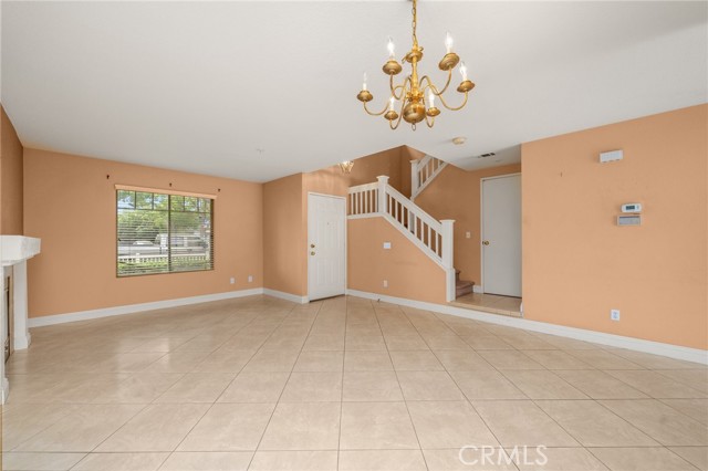 Detail Gallery Image 4 of 23 For 935 E Broadway, Anaheim,  CA 92805 - 3 Beds | 2/1 Baths