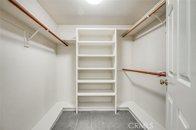 Detail Gallery Image 39 of 50 For 529 E Chesapeake Cir, Fresno,  CA 93730 - 4 Beds | 3/1 Baths