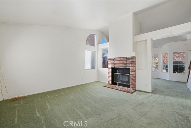 Detail Gallery Image 5 of 43 For 39364 Harvard, Palmdale,  CA 93551 - 4 Beds | 3 Baths