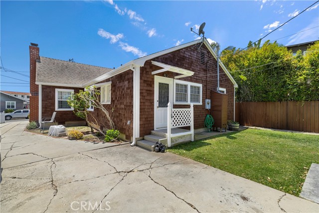 Detail Gallery Image 7 of 12 For 422 W 40th St, San Pedro,  CA 90731 - 3 Beds | 2 Baths
