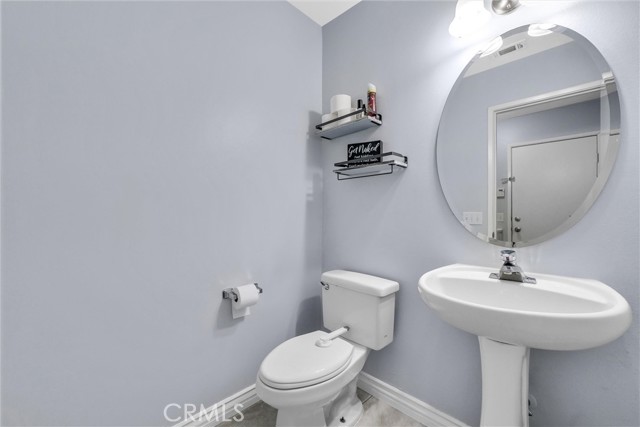 Detail Gallery Image 14 of 31 For 4519 Ferngreen, Hemet,  CA 92545 - 5 Beds | 2/1 Baths