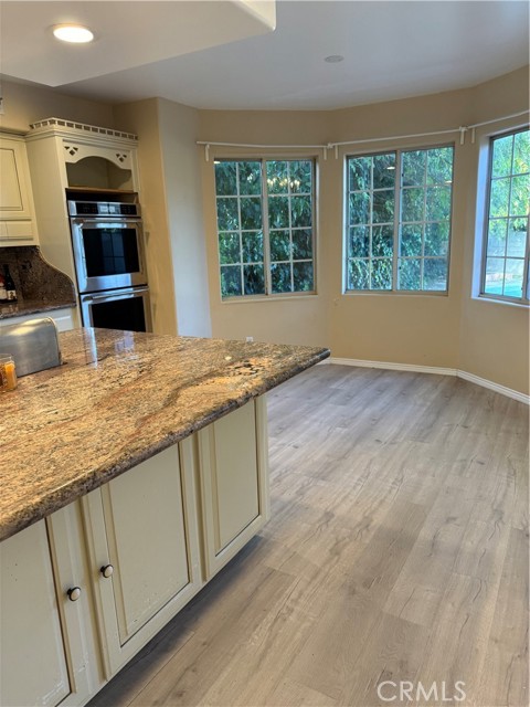 Detail Gallery Image 41 of 60 For 5224 Woodlake, Woodland Hills,  CA 91367 - 4 Beds | 3/1 Baths